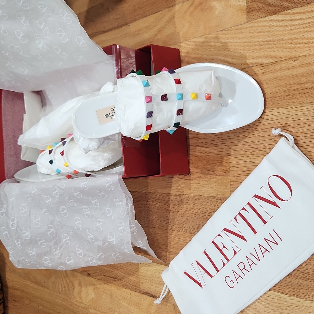 VALENTINO ROCKSTUD JELLY